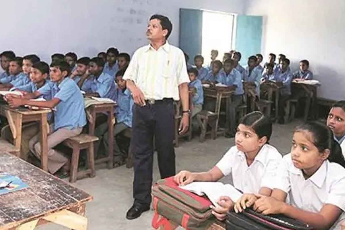 ৪ বছর পর খুলল উৎসশ্রী পোর্টাল! ফের বদলির আবেদন করতে পারবেন শিক্ষকরা