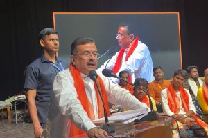 ‘বিদেশি কমিউনিস্ট, জামাতি তৃণমূল’, জমি জেহাদ, লাভ জেহাদ রুখতে গুরুপূর্ণিমায় বার্তা শুভেন্দুর