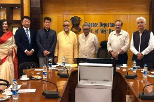 রাজ্যে সেমিকন্ডাক্টর কারখানা গড়বে মিৎসুবিশি! নবান্নে শুভেন্দুর সঙ্গে সাক্ষাতে অশোক টোডিও