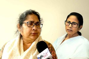 দলবদল থেকে শুরু করে তৃণমূল ভবন দখল বিস্ফোরক তৃণমূল কংগ্রেস সাংসদ দোলা সেন
