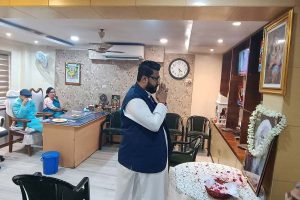 দেওয়ালে মমতার আঁকা মা কালীর ছবি, ‘বক্সীদা’র চেয়ারে অরূপ, তৃণমূল ভবনে কবিগুরু স্মরণ বিদ্রোহী শিবিরের