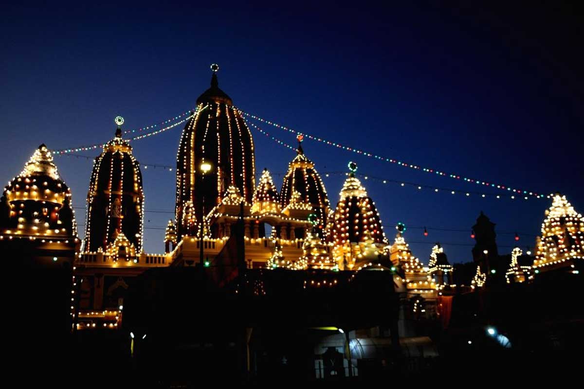 Janmashtami Travel: 5 Famous Krishna Temples and Holy Places in India