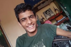 বাইক রেসের শখ ১৭ বছরেই কাড়ল প্রাণ, কিশোরের অঙ্গে নতুন জীবন পেল চারজন!