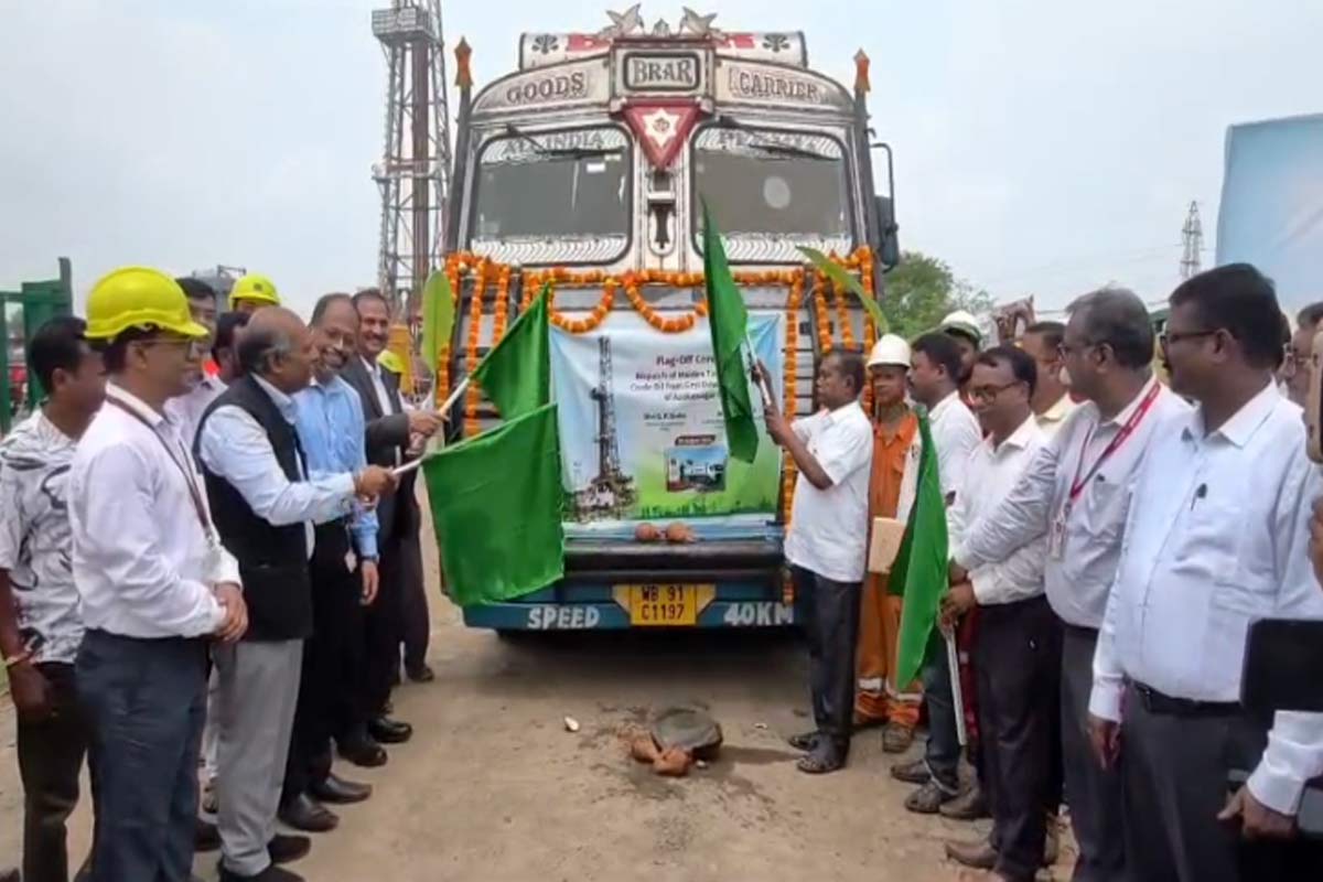 অশোকনগরে শুরু বাণিজ্যিক তেল উৎপাদন, শিল্প মানচিত্রে বড় বদলের সম্ভাবনা