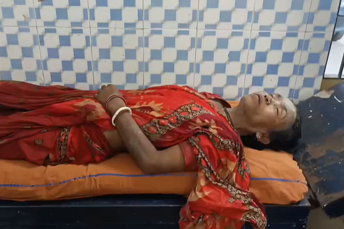 মহিলা মোর্চার বৈঠকে ‘হট্টগোল’ শোকজ হওয়া নেতার, বাধা দিতেই মারধর! চাঞ্চল্য কোচবিহারে