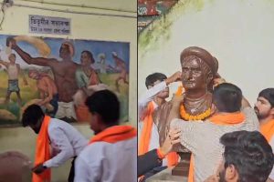 ‘স্বাধীনতা সংগ্রামে তিতুমীরের চেয়ে শ্যামাপ্রসাদের অবদান বেশি’, বারাসতে বদলে গেল ভবনের নাম
