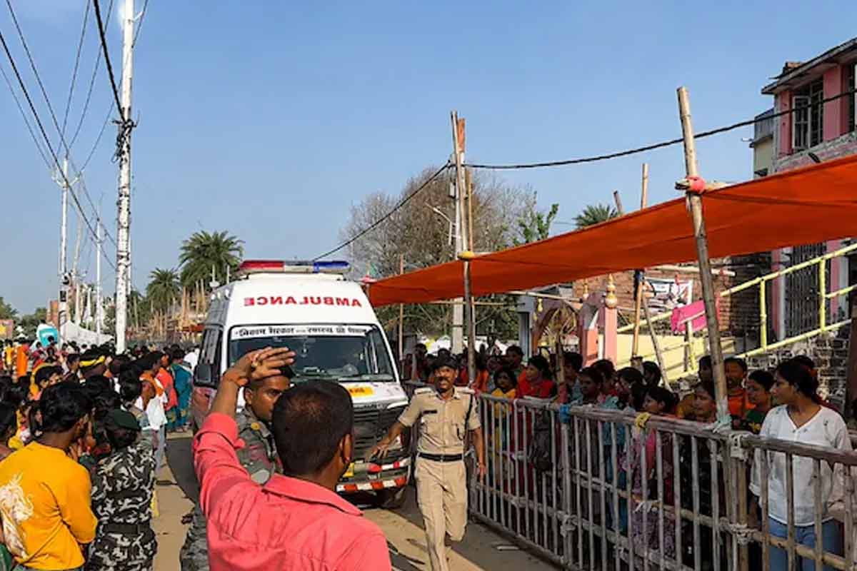 শ্রাবণের শেষ সোমে জল ঢালতে গিয়ে ভয়ঙ্কর পরিণতি, মন্দিরেই পদপিষ্ট হয়ে মৃত ৭ পুণ্যার্থী