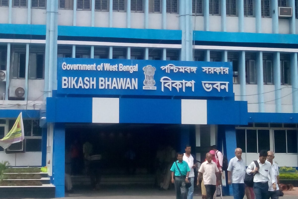 সরল প্রশাসক, এবার কলেজের গর্ভনিং বডিতে বিধায়ক-সাংসদরা, জারি বিজ্ঞপ্তি