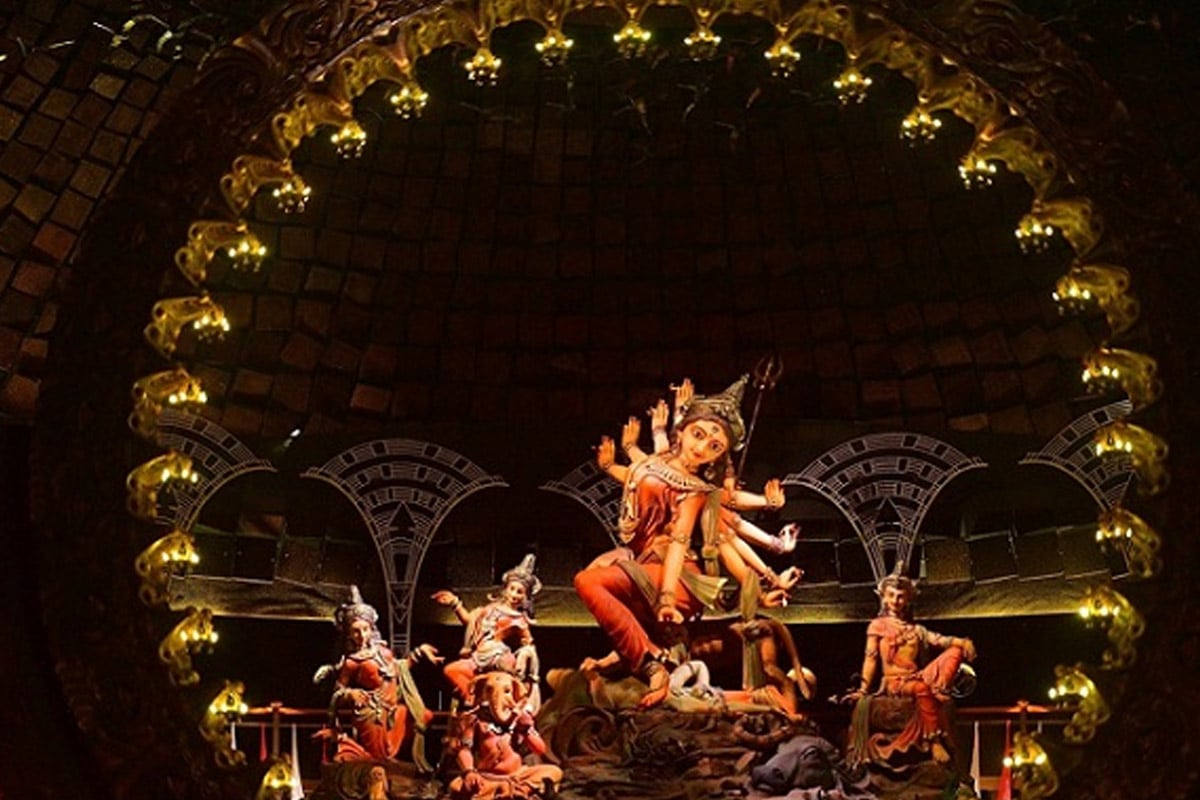 ‘দুর্নীতিমুক্ত’ পুজোয় কোপ বাজেটে, উত্তর থেকে দক্ষিণ, ‘ছোট’ হচ্ছে কলকাতার কোন বড় পুজো?