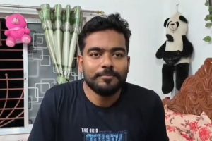ইউটিউবে পড়াশোনা! মেধার জোরে ইসরোয় কাজের সুযোগ নদিয়ার অ্যাম্বুল্যান্স চালকের