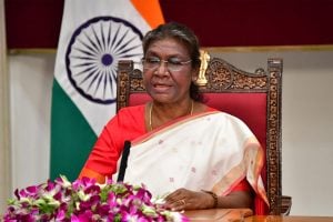 প্রশ্নফাঁস থেকে অপারেশন সিঁদুর, জাতির উদ্দেশে ভাষণে ‘আত্মনির্ভর ভারতকে’ বার্তা রাষ্ট্রপতির?