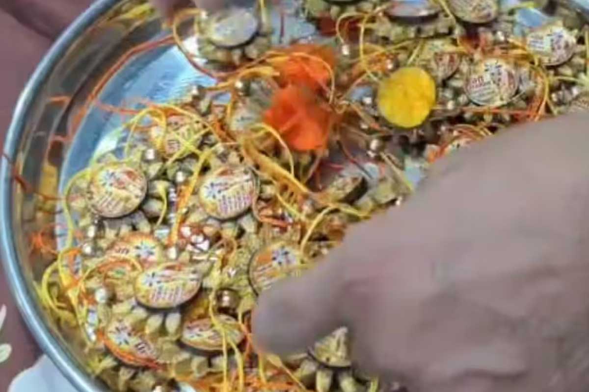 Vedic Rakhis Made From Cow Dung Gain Popularity Ahead of Raksha Bandhan