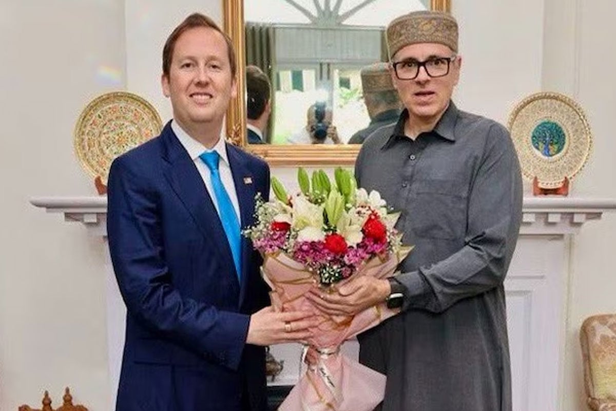 ‘কাশ্মীর ভারতের গুরুত্বপূর্ণ অংশ’, শ্রীনগরে গিয়ে মন্তব্য মার্কিন রাষ্ট্রদূতের, কূটনৈতিক চাপে পাকিস্তান