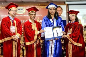 ডিগ্রি হাতে নতুন উড়ানের প্রস্তুতি, আইইএম-এর কনভোকেশনে নজর কাড়ল একঝাঁক পড়ুয়া