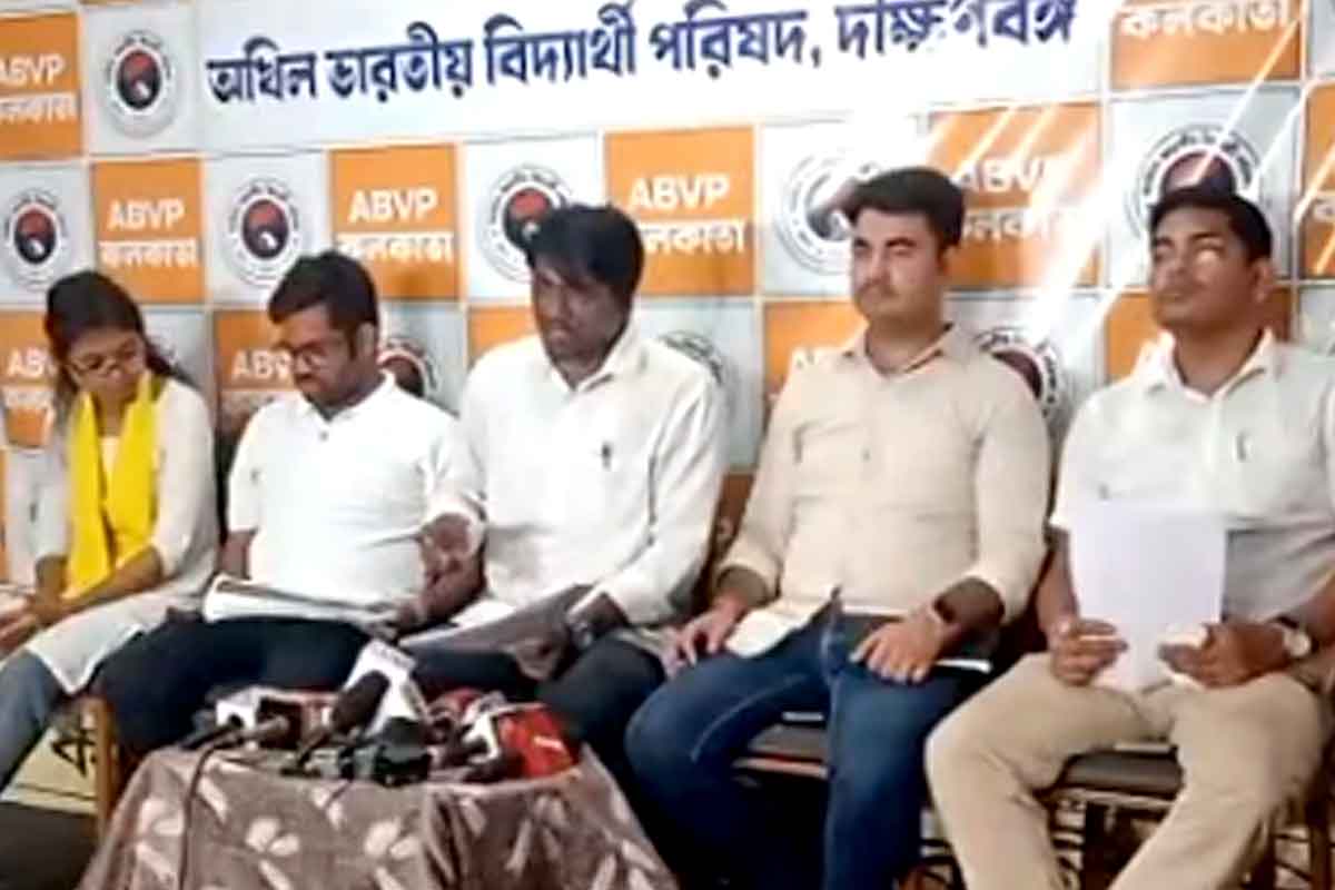 যাদবপুরের ঘটনায় এনআইএ তদন্ত চাইল এবিভিপি, এমব্লেম কাণ্ডে জুটার সম্পাদকের বিরুদ্ধে এফআইআর?