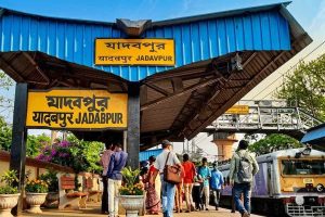 যাদবপুর স্টেশনে ৩ হাজার বর্গ মিটার শপিং হাব, ছোট ব্যবসায়ীদের জন্য খুলবে বড় আয়ের পথ