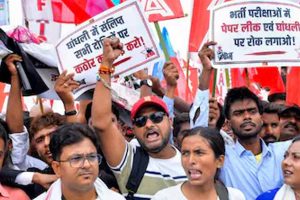 ‘সরকারের সঙ্গে আলোচনা ব্যর্থ’, ‘৯৮ শতাংশ’-এর দাবি উড়িয়ে বিধানসভা অভিযানে ঝাড়খণ্ডের পড়ুয়ারা