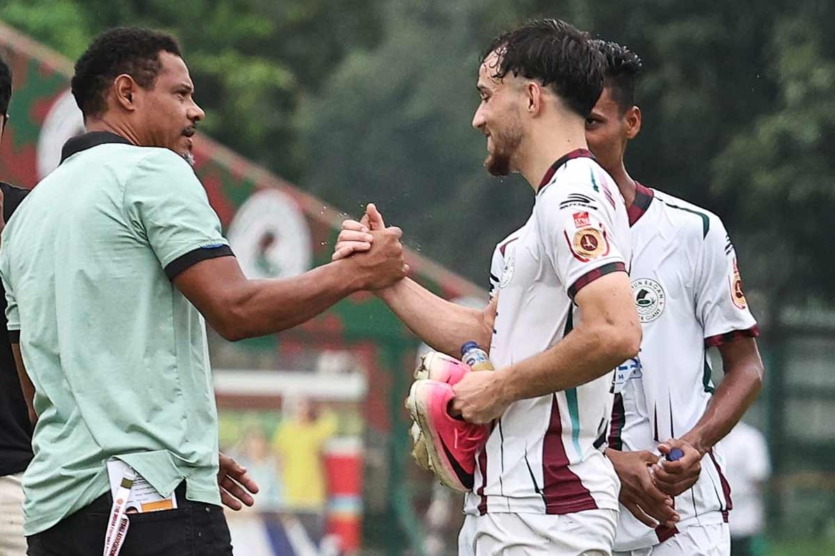 ডার্বির ক্ষতে ছোট্ট প্রলেপ! সুহেলের হ্যাটট্রিকে ব্যারেটোর দলকে হারিয়ে সুপার সিক্সের দৌড়ে মোহনবাগান
