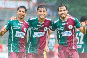 কিয়ানের হ্যাটট্রিকে স্বস্তি, দু’ম্যাচ পর জয়ে ফিরে সুপার সিক্সের আশা বাঁচিয়ে রাখল মোহনবাগান