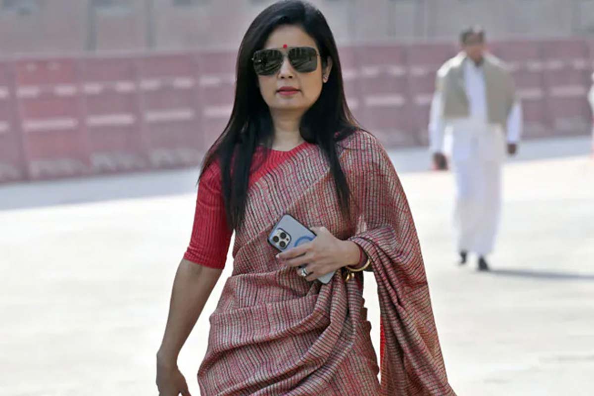 এবার মহুয়ার বিরুদ্ধে গ্রেপ্তারি পরোয়ানা! বিপাকে কৃষ্ণনগরের সাংসদ