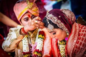 লং ডিস্টেন্স থেকে চুক্তিভিত্তিক বিয়ে! সাত পাকে বাঁধা পড়ার এত রকমফের বিবাহিতরা জানতেন?