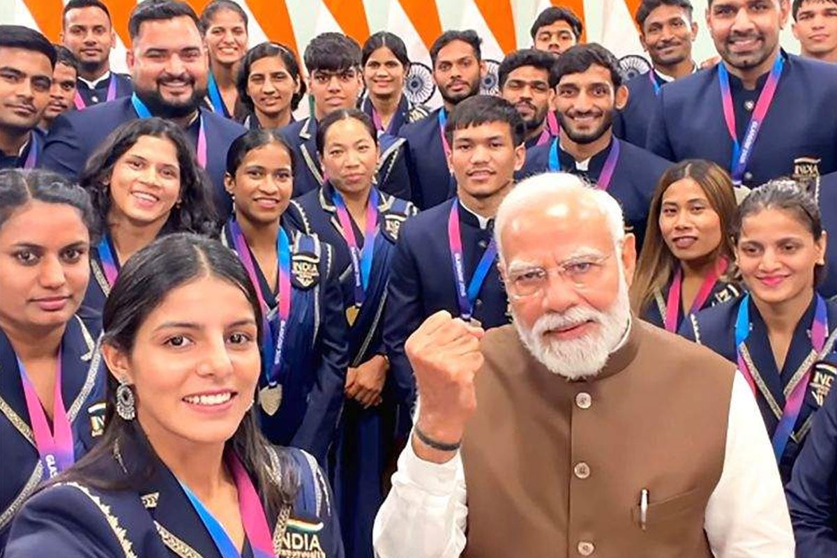 ‘যে খেলবে, তার উন্নতি হবে’, কমনওয়েলথ পদকজয়ীদের সঙ্গে সাক্ষাতে মোদির মুখে ‘ফ্রেন্ডস’ বার্তা
