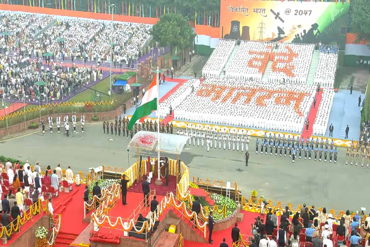 Modi-Red-Fort-1