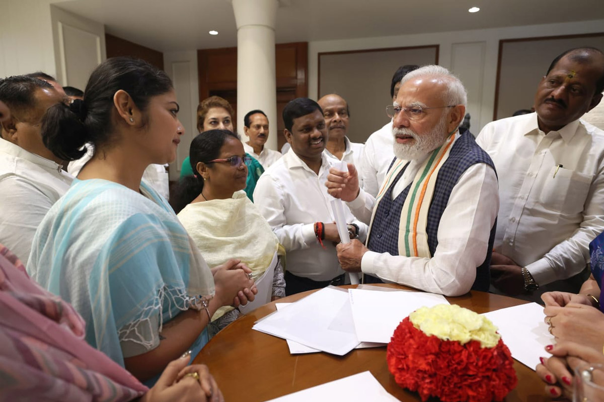 কার কেমন পারফরম্যান্স? ব্রেকফাস্ট বৈঠকে এনসিপিআই সাংসদদের ‘মার্কশিট’ দিলেন মোদি!