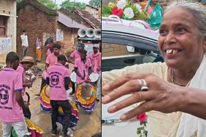 ‘লক্ষ্মী এল ঘরে’, আনন্দে নাচ প্রপিতামহীর! মাইক বাজিয়ে কন্যারত্নকে ঘরে আনল পরিবার