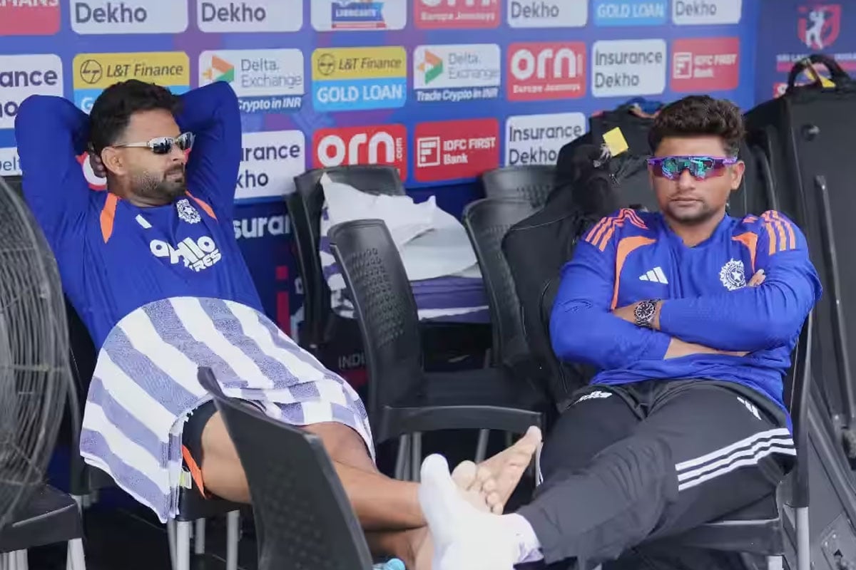 ‘এবার তলোয়ার চালাব’, শ্রীলঙ্কা ক্রিকেটারদের খোঁচা পন্থের, ‘ভাগ করে খাওয়ার’ পরামর্শ সরফরাজের