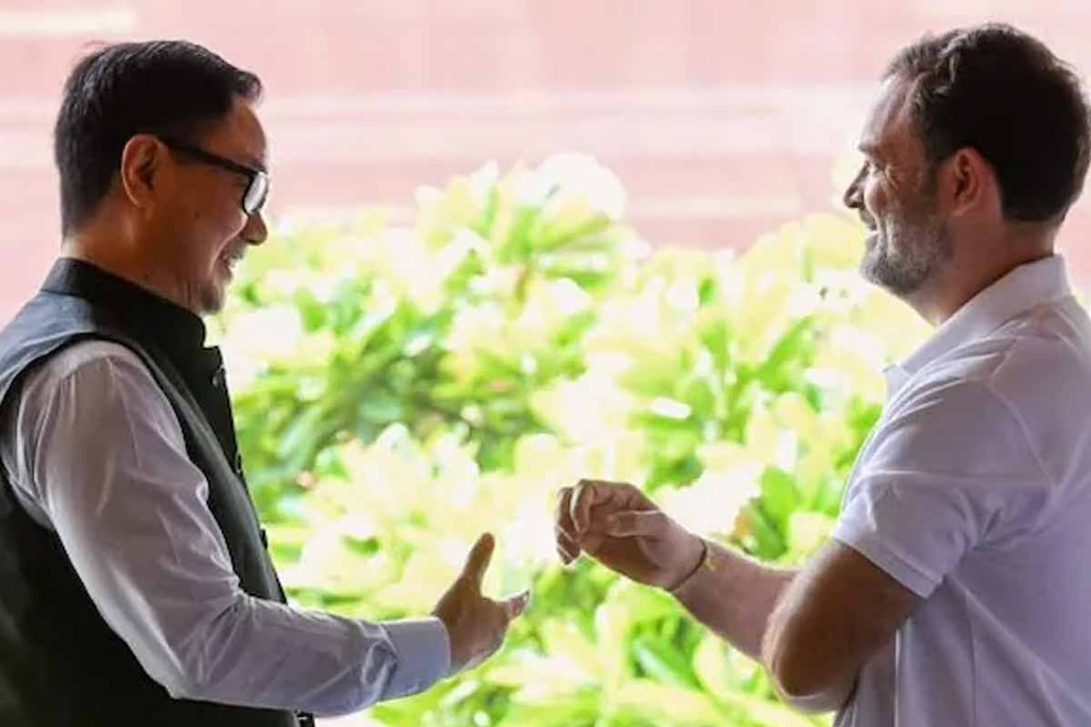 মহিলা সংরক্ষণ বিলে রাহুল-রিজিজু ‘ডুয়েল’! আসন পুনর্বিন্যাস নিয়ে তরজায় শাসক-বিরোধী