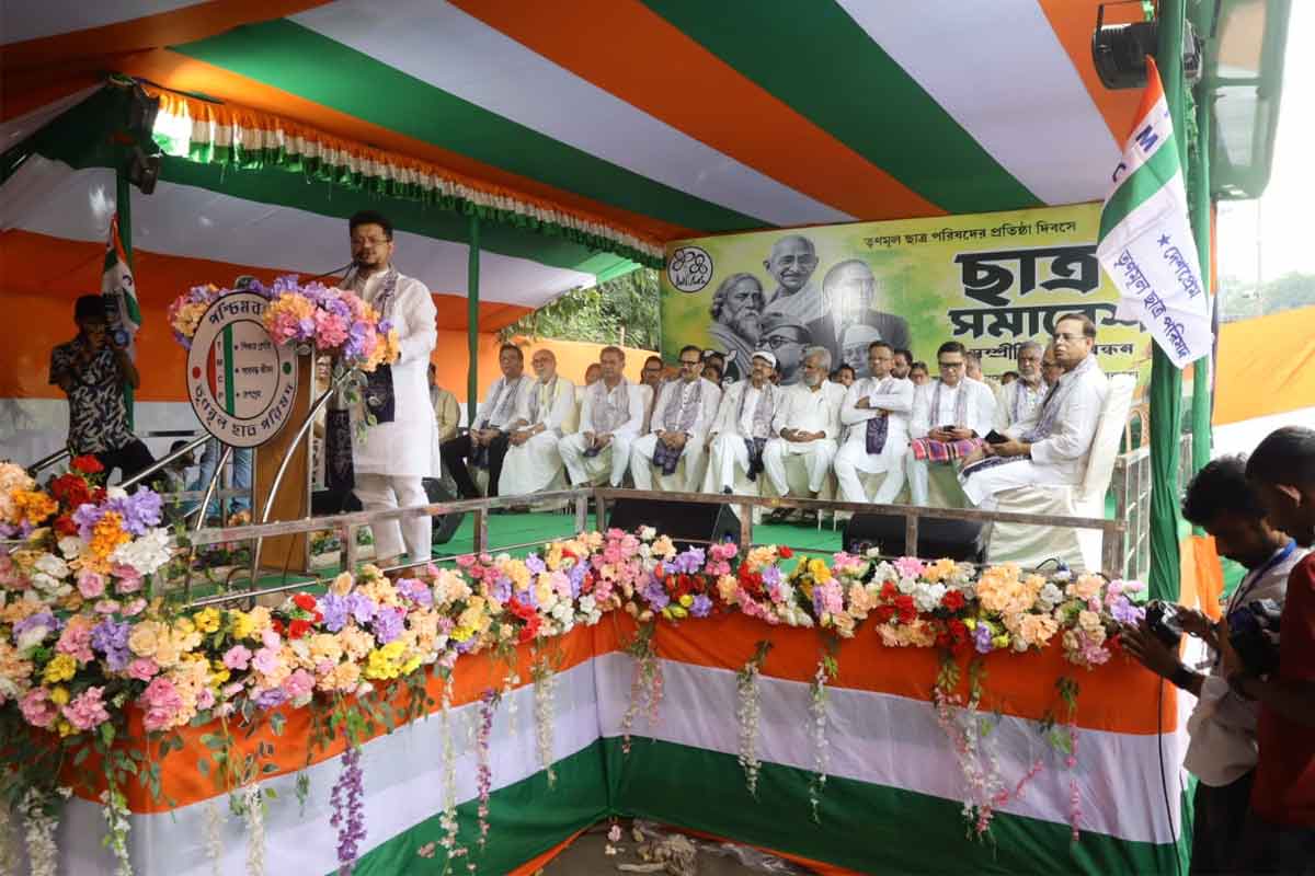 ‘কলেজ পরিচালন সমিতিতে কেন বিজেপি প্রতিনিধি?’, ছাত্র সংসদ নির্বাচনের দাবি ঋতব্রতর