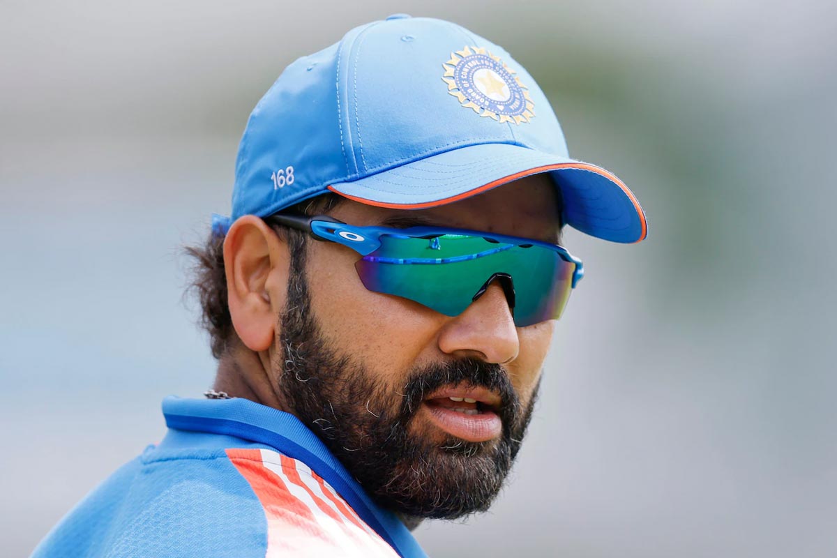 ‘ভালো না খেললে আমাকে বাদ দিন’, নির্বাচকদের বলেছেন রোহিত? বিস্ফোরক প্রাক্তন ক্রিকেটার