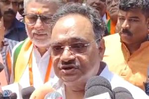 ‘সিস্টেমের বিচ্যুতি, ষড়যন্ত্রের ছক’, অন্নপূর্ণা-বিক্ষোভ নিয়ে নতুন কথা শমীকের