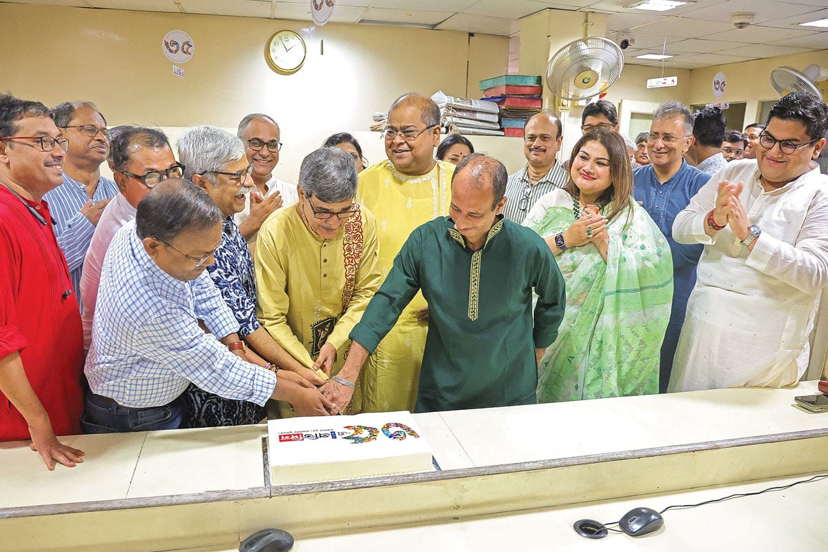 ‘সংবাদ প্রতিদিন’ এক্সপ্রেস, অপ্রতিহত ৩৫ বছর