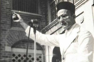 স্বাধীনতা বিষয়ক ক্যুইজে সাভারকরের স্তুতি কেন? সাসপেন্ড শিক্ষক, সরগরম কেরল রাজনীতি