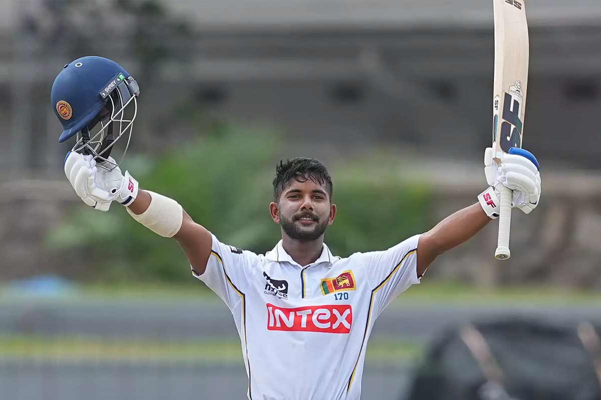ধার করা ব্যাটে ক্রিকেট শুরু, ভারতের বিরুদ্ধে ৩ সেঞ্চুরি করা সোনালই শ্রীলঙ্কার নতুন হিরো