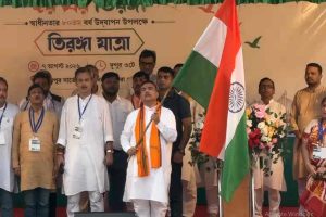 বদলের বাংলায় প্রথম ‘তেরঙ্গা যাত্রা’, নিজের কেন্দ্র ভবানীপুরে মিছিলের নেতৃত্বে খোদ মুখ্যমন্ত্রী