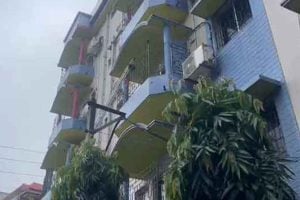 পর্যাপ্ত অগ্নিনির্বাপন ব্যবস্থা ছাড়াই দেদার হোটেল ব্যবসা! তারাপীঠ বিপর্যয়ে এবার গ্রেপ্তার ‘বিদেশিনী’র মালিক