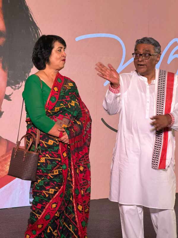 West Bengal Minister Swapan Dasgupta honours Taslima Nasrin