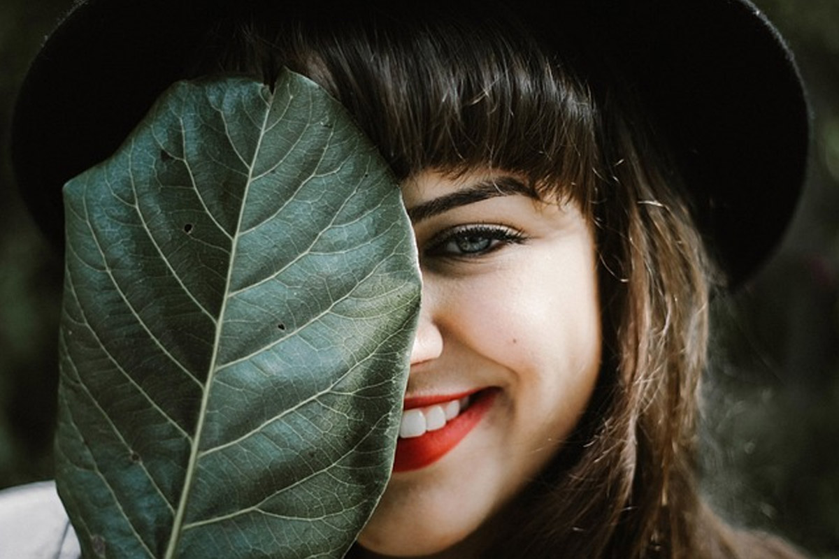 Teeth Gap Astrology: Meaning of Gaps Between Teeth, Luck, Wealth and Success