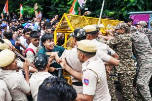 দিল্লিতে ফের সরকার বিরোধী আন্দোলনের ডাক ‘আরশোলা’দের, প্রতিবাদের নামে বিক্ষোভের ছক!
