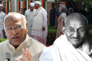 ‘মহাত্মা গান্ধীর বিরুদ্ধেও মামলা করুন’, বন্দে মাতরম বিতর্কে বিজেপিকে তোপ খাড়গের
