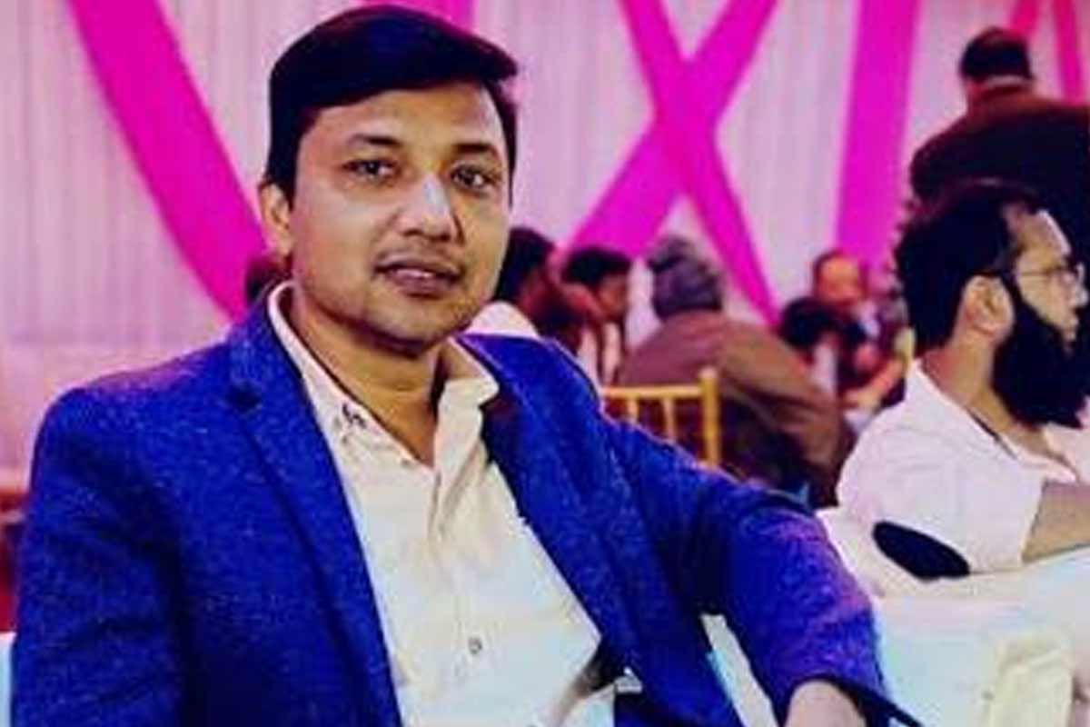 নতুন কেরিয়ারের সন্ধান, ৩ দলের সঙ্গে দর কষাকষি কংগ্রেস থেকে বিতাড়িত ভিক্টরের