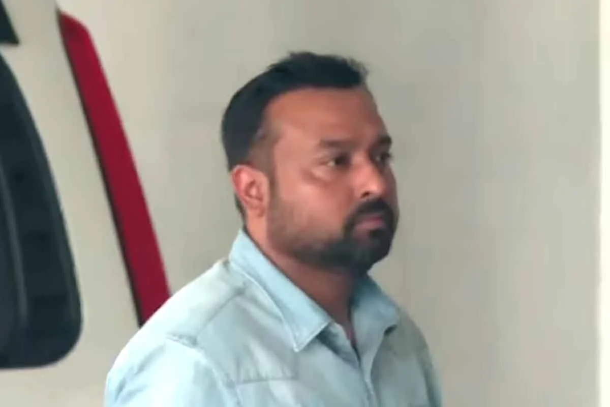 ‘সুপ্রিম’ রক্ষাকবচ নিয়ে ভবানী ভবনে, ১০ ঘণ্টা জেরার পর বেরলেন অভিষেকের পিএ সুমিত