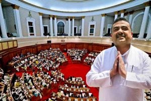 নেতাজির নামে বিধায়ক সেবা কেন্দ্র, বির্তকের মাঝেই বড় ঘোষণায় ‘মাস্টারস্ট্রোক’ মুখ্যমন্ত্রীর