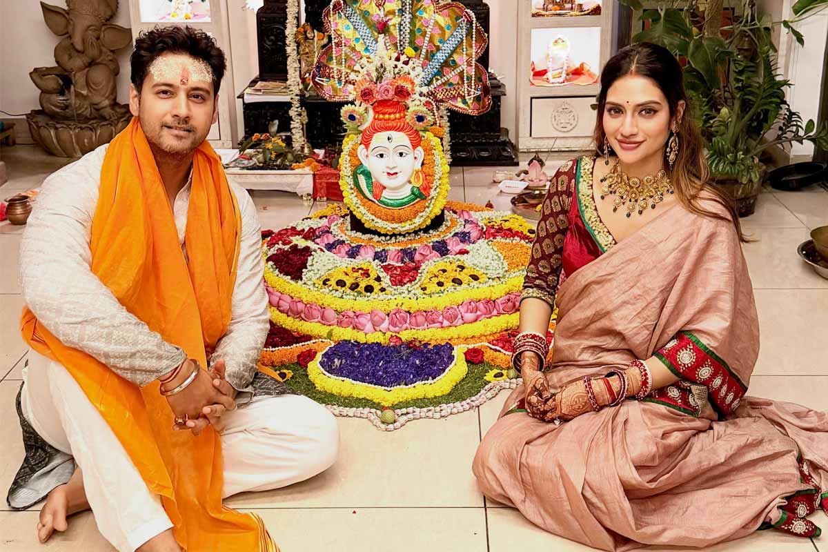 মুসলিম হয়েও হিন্দু ধর্মকে সম্মান! শিব সাক্ষী রেখে কোন নতুন অধ্যায়ের ইঙ্গিত যশ-নুসরতের?