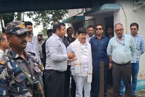 বিতর্কিত রামপুর চেকপোস্টে সারপ্রাইজ ভিজিটে অর্জুন, বডি ক্যামেরা ও ‘ওয়াররুম’ চালুর নির্দেশ