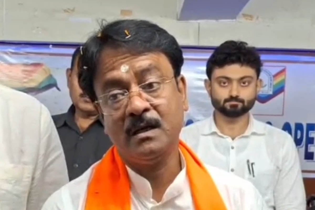 তৃণমূল জমানায় দুর্গাপুরে সমবায় ব্যাঙ্কে বেনজির দুর্নীতি! ‘৪০ কোটিরও বেশি লুট’, আইনি পদক্ষেপের হুঁশিয়ারি মন্ত্রী কীর্তনিয়ার