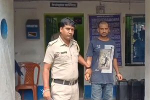 মদ্যপ ছেলেকে না দিয়ে সম্পত্তি নাতিকে, আক্রোশে আড়াই বছরের সেই শিশুকেই ‘খুন’ বাবার!